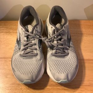 Brooks Adrenaline Gts 21 Gray Size 8 Womens Sneakers Athletic Running Shoes